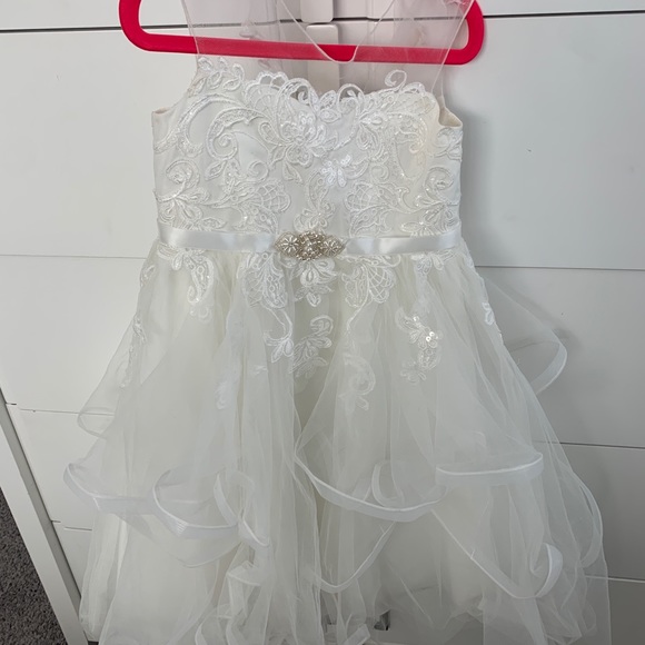 David’s Bridal Cap Sleeve Flower Girl Dress- Ivory - Picture 1 of 6